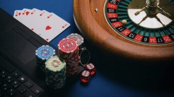 Mẹo chơi Poker hiệu quả – Nghệ thuật bluff của những cao thủ tại M88
