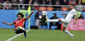 Một loạt yếu tố, bao gồm phong độ hiện tại của các đội bóng, tình trạng sức khỏe