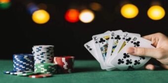 Theo dõi nhịp bài Blackjack trước khi cược
