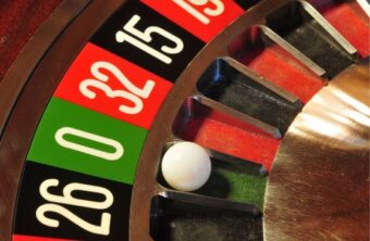 Mẹo quản lý ngân sách khi chơi Roulette Hitclub