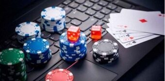 Trải nghiệm trò chơi bài mô phỏng game bài 3d