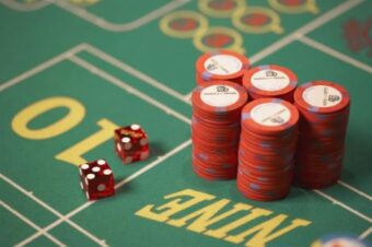 Lập ngân sách và giới hạn thời gian khi chơi game bài